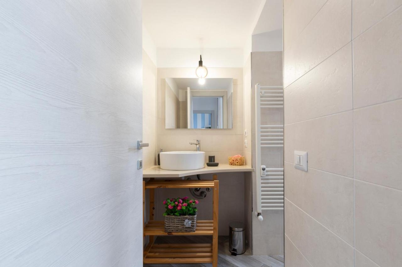 Mezzofanti - Tre Ponti Apartment Милано Екстериор снимка