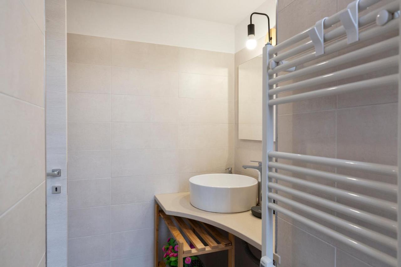 Mezzofanti - Tre Ponti Apartment Милано Екстериор снимка
